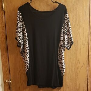 Black Leopard Print Women's Top